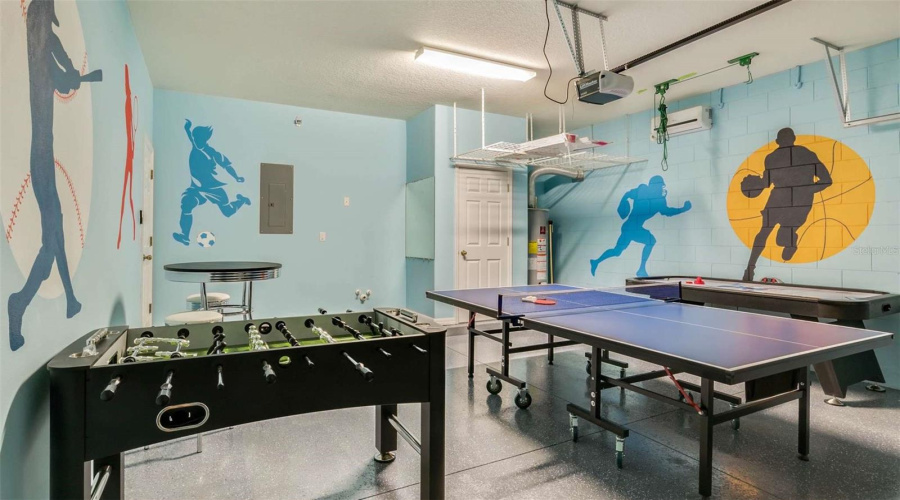 KISSIMMEE, Florida 34746, 6 Bedrooms Bedrooms, ,5 BathroomsBathrooms,Residential,For Sale,LAS FUENTES,0,MFRO6376723