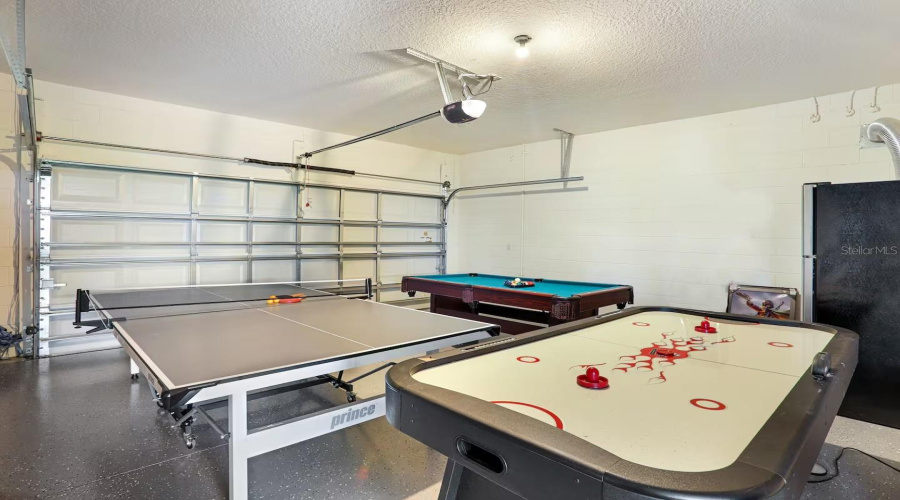 DAVENPORT, Florida 33837, 6 Bedrooms Bedrooms, ,6 BathroomsBathrooms,Residential,For Sale,OAKTREE,0,MFRO6369530