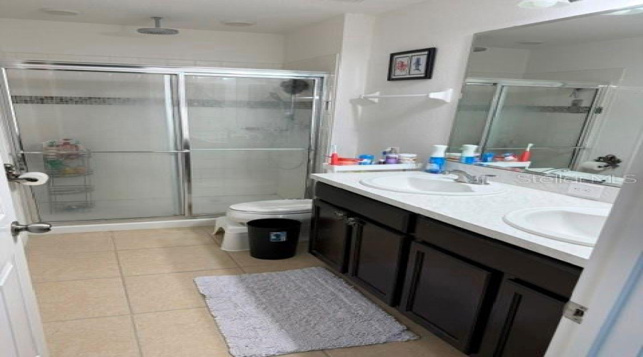 DAVENPORT, Florida 33837, 4 Bedrooms Bedrooms, ,3 BathroomsBathrooms,Residential,For Sale,ANNABELLE,0,MFRL4958208