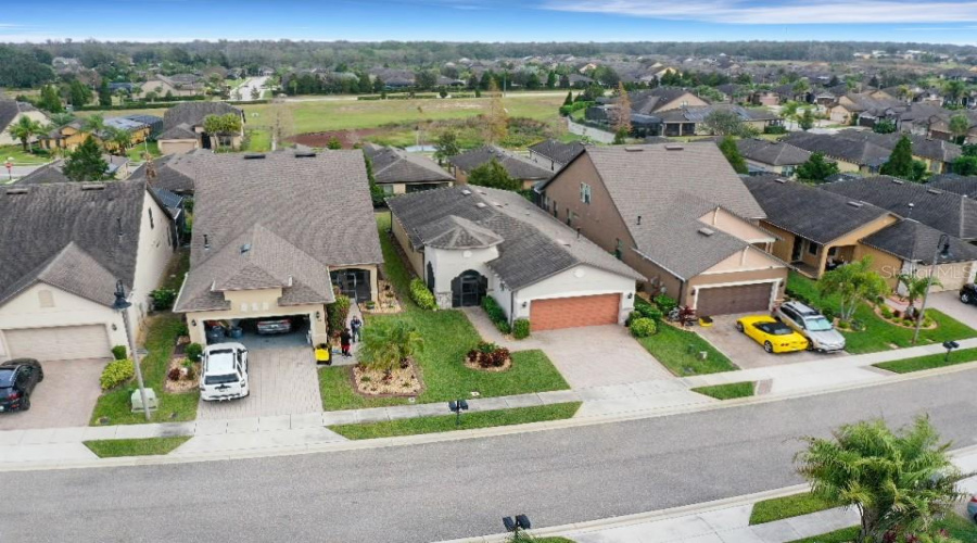 DAVENPORT, Florida 33837, 2 Bedrooms Bedrooms, ,2 BathroomsBathrooms,Residential,For Sale,PAMPLONA,0,MFRS5142468