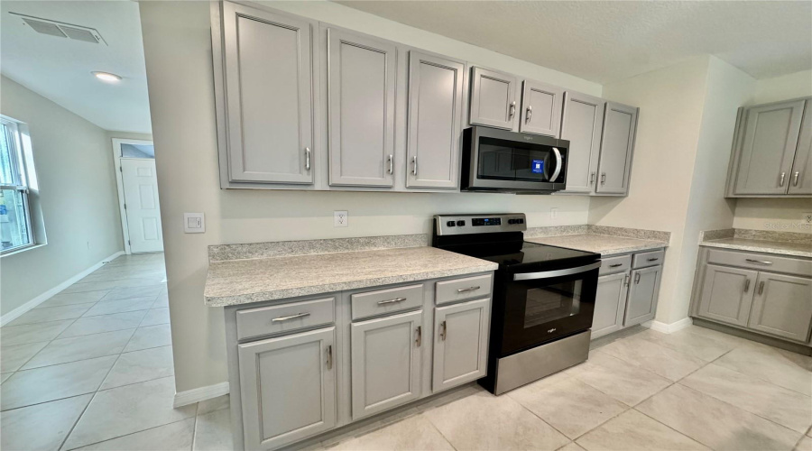 DAVENPORT, Florida 33837, 3 Bedrooms Bedrooms, ,2 BathroomsBathrooms,Residential,For Sale,GINA,0,MFRL4958866