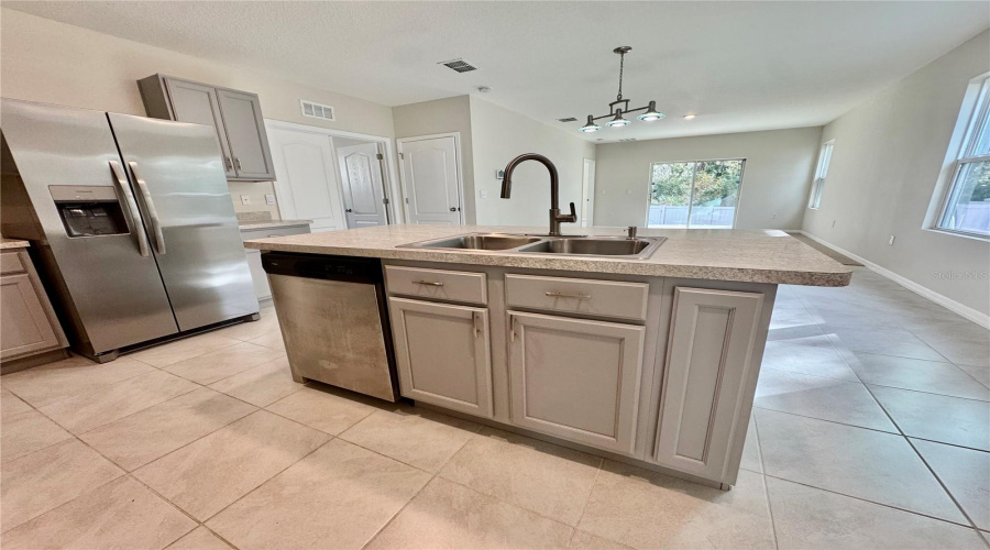 DAVENPORT, Florida 33837, 3 Bedrooms Bedrooms, ,2 BathroomsBathrooms,Residential,For Sale,GINA,0,MFRL4958866