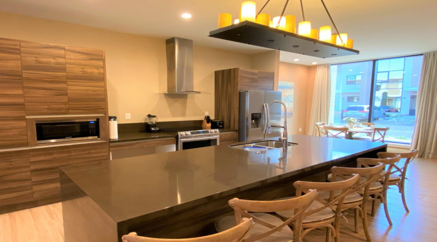 KISSIMMEE, Florida 34747, 4 Bedrooms Bedrooms, ,4 BathroomsBathrooms,Residential,For Sale,BROOKLYN,0,MFRO6376415