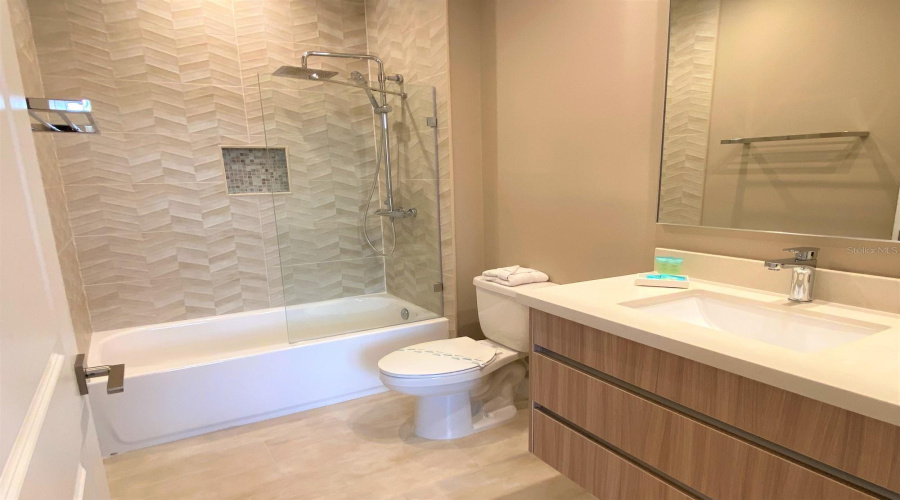 KISSIMMEE, Florida 34747, 4 Bedrooms Bedrooms, ,4 BathroomsBathrooms,Residential,For Sale,BROOKLYN,0,MFRO6376415