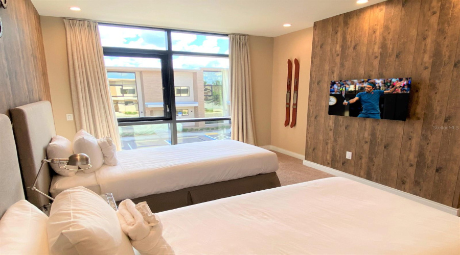 KISSIMMEE, Florida 34747, 4 Bedrooms Bedrooms, ,4 BathroomsBathrooms,Residential,For Sale,BROOKLYN,0,MFRO6376415