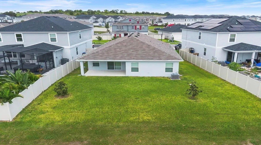 DAVENPORT, Florida 33896, 3 Bedrooms Bedrooms, ,2 BathroomsBathrooms,Residential,For Sale,OSCRAFT,0,MFRS5142241