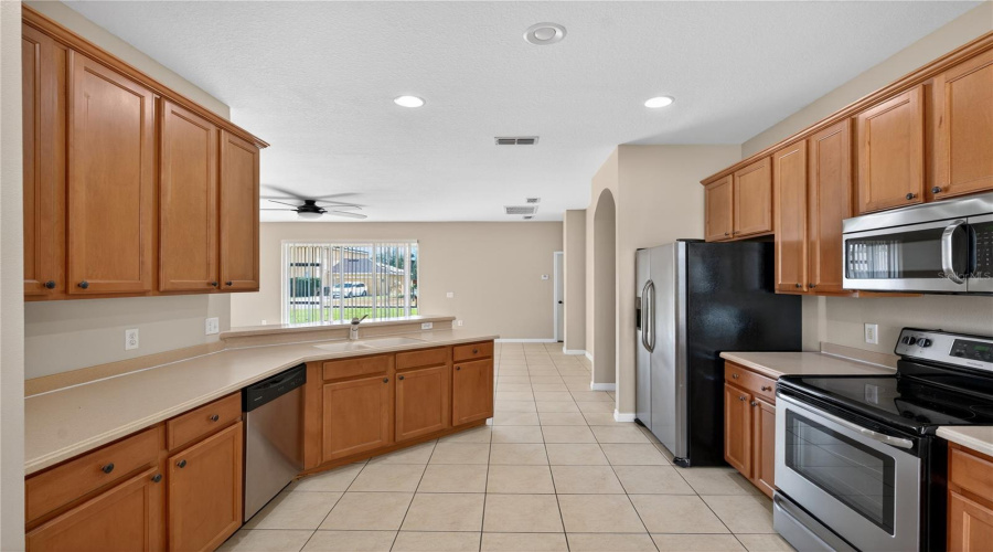 KISSIMMEE, Florida 34746, 4 Bedrooms Bedrooms, ,2 BathroomsBathrooms,Residential,For Sale,MARSHFIELD PRESERVE WAY,0,MFRO6376659