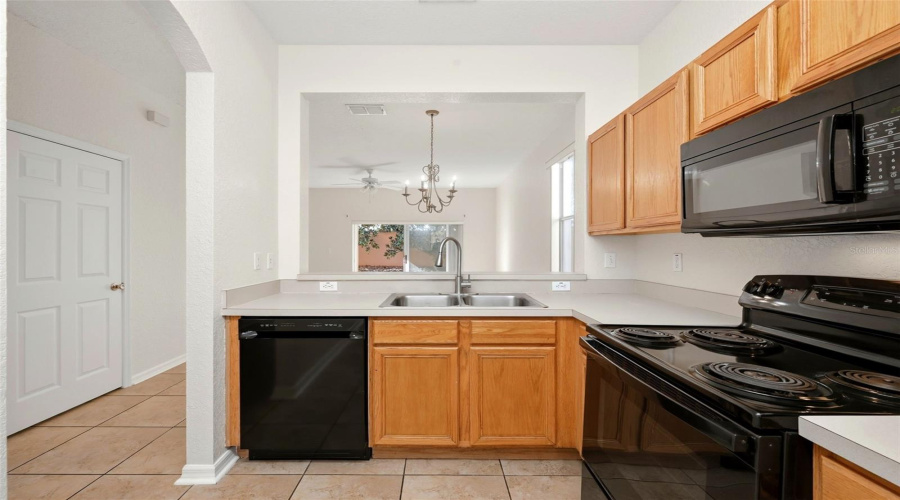 KISSIMMEE, Florida 34746, 4 Bedrooms Bedrooms, ,3 BathroomsBathrooms,Residential,For Sale,IMPALA,0,MFRO6376721