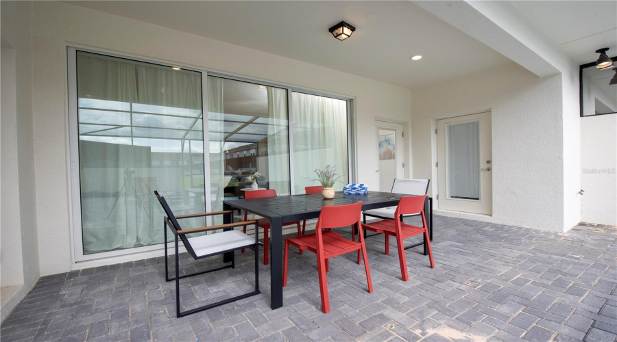 DAVENPORT, Florida 33897, 5 Bedrooms Bedrooms, ,4 BathroomsBathrooms,Residential,For Sale,JETTY,0,MFRO6376855