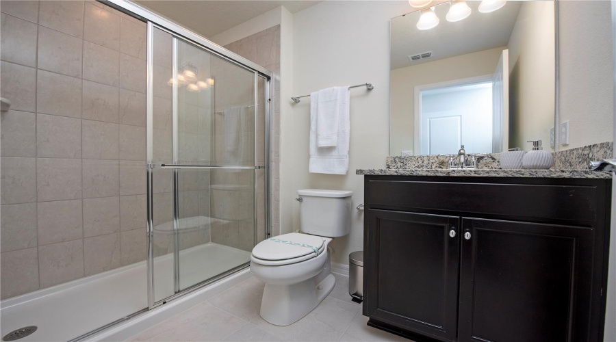 DAVENPORT, Florida 33897, 5 Bedrooms Bedrooms, ,4 BathroomsBathrooms,Residential,For Sale,JETTY,0,MFRO6376855