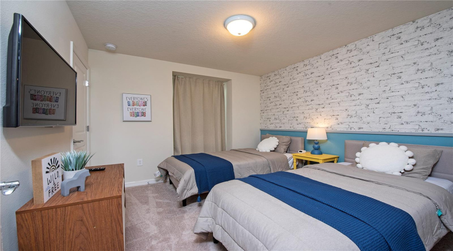 DAVENPORT, Florida 33897, 5 Bedrooms Bedrooms, ,4 BathroomsBathrooms,Residential,For Sale,JETTY,0,MFRO6376855