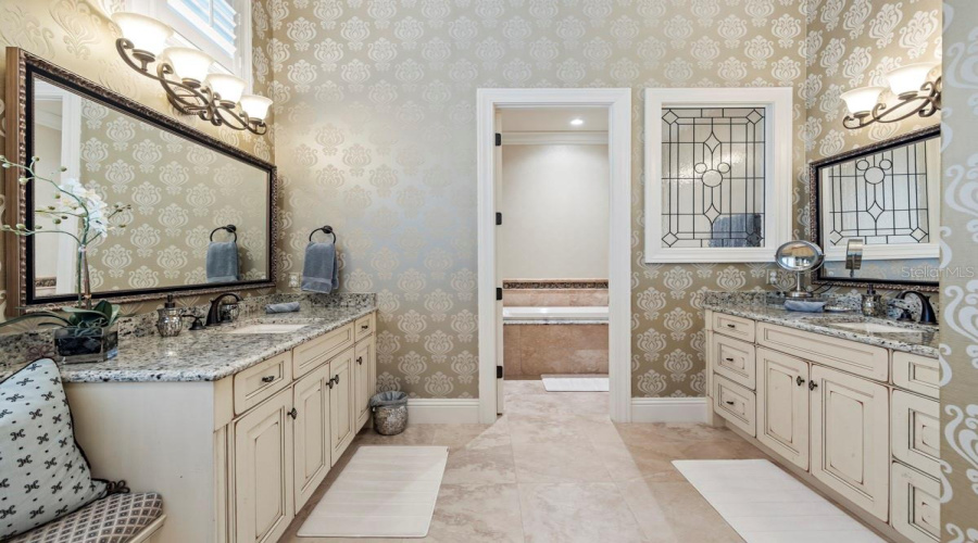 GOLDEN OAK, Florida 32836, 10 Bedrooms Bedrooms, ,14 BathroomsBathrooms,Residential,For Sale,ENCHANTED OAK,0,MFRO6366604