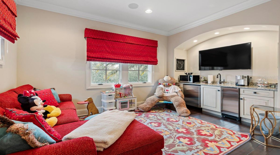 GOLDEN OAK, Florida 32836, 10 Bedrooms Bedrooms, ,14 BathroomsBathrooms,Residential,For Sale,ENCHANTED OAK,0,MFRO6366604