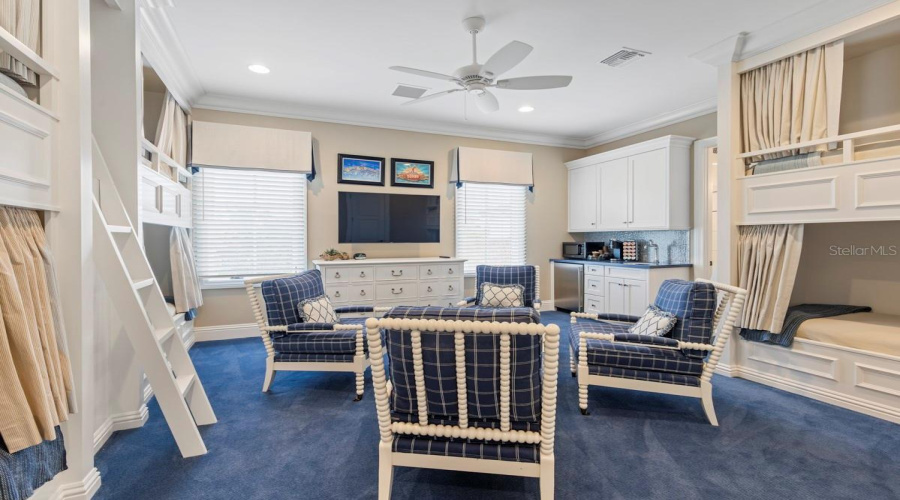 GOLDEN OAK, Florida 32836, 10 Bedrooms Bedrooms, ,14 BathroomsBathrooms,Residential,For Sale,ENCHANTED OAK,0,MFRO6366604