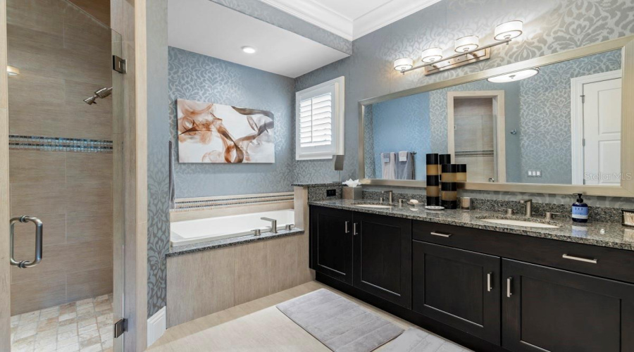 GOLDEN OAK, Florida 32836, 10 Bedrooms Bedrooms, ,14 BathroomsBathrooms,Residential,For Sale,ENCHANTED OAK,0,MFRO6366604