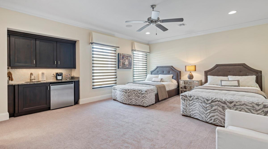 GOLDEN OAK, Florida 32836, 10 Bedrooms Bedrooms, ,14 BathroomsBathrooms,Residential,For Sale,ENCHANTED OAK,0,MFRO6366604