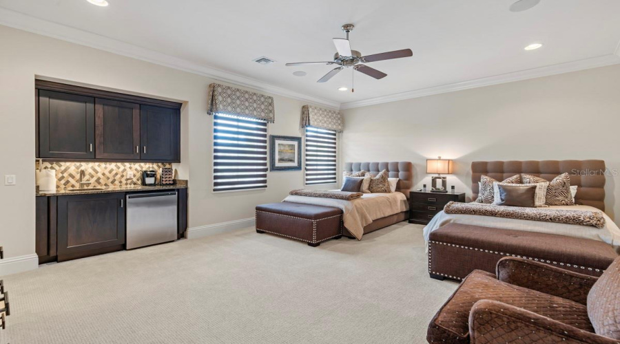 GOLDEN OAK, Florida 32836, 10 Bedrooms Bedrooms, ,14 BathroomsBathrooms,Residential,For Sale,ENCHANTED OAK,0,MFRO6366604