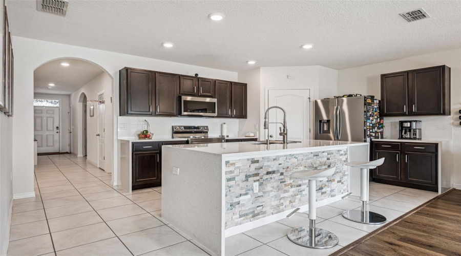 DAVENPORT, Florida 33896, 4 Bedrooms Bedrooms, ,2 BathroomsBathrooms,Residential,For Sale,PRESERVE,0,MFRS5141916