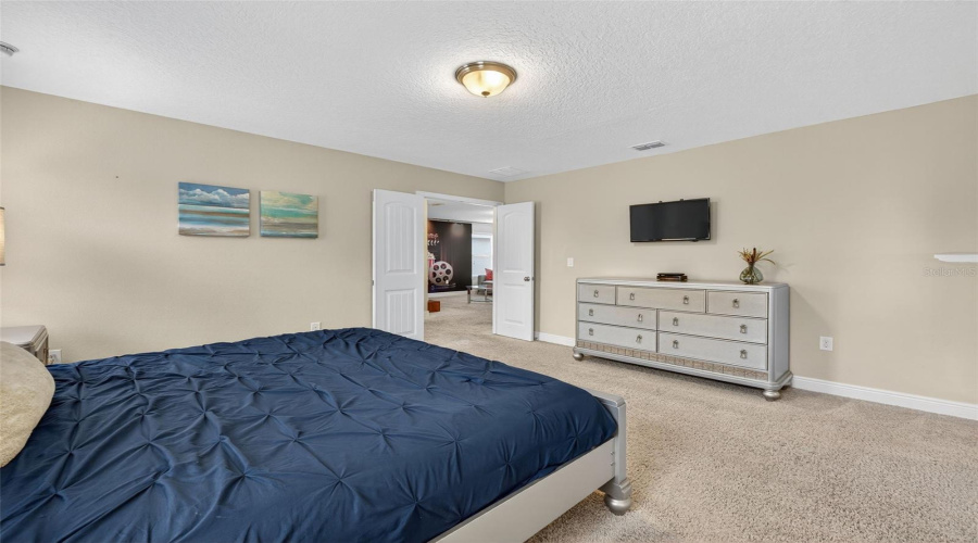 DAVENPORT, Florida 33837, 5 Bedrooms Bedrooms, ,4 BathroomsBathrooms,Residential,For Sale,WILDWOOD,0,MFRS5137161