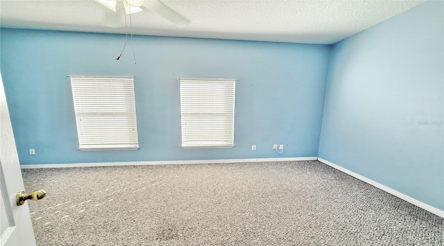 KISSIMMEE, Florida 34746, 3 Bedrooms Bedrooms, ,2 BathroomsBathrooms,Residential,For Sale,CREEKS RUN,0,MFRS5137431