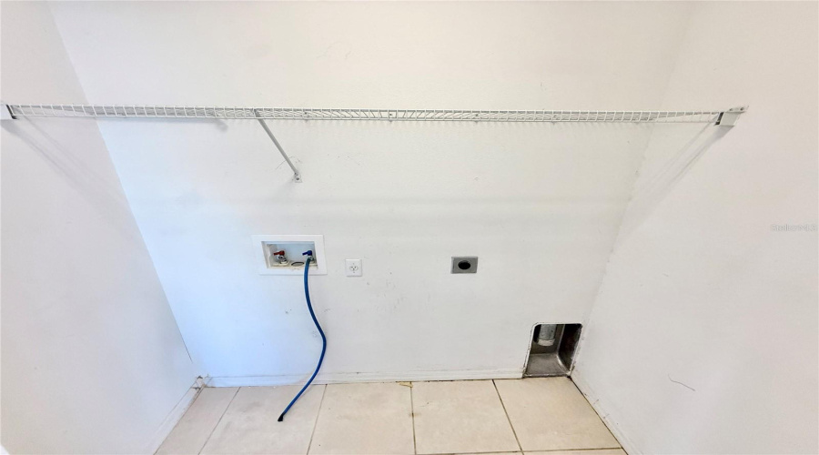 KISSIMMEE, Florida 34746, 3 Bedrooms Bedrooms, ,2 BathroomsBathrooms,Residential,For Sale,CREEKS RUN,0,MFRS5137431