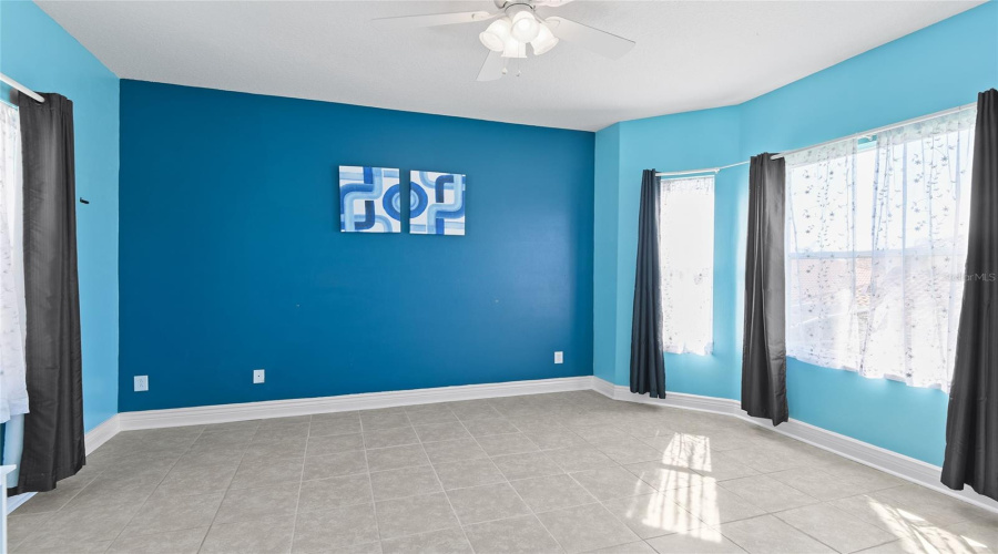 DAVENPORT, Florida 33897, 5 Bedrooms Bedrooms, ,3 BathroomsBathrooms,Residential,For Sale,BRUNELLO,0,MFRO6376933