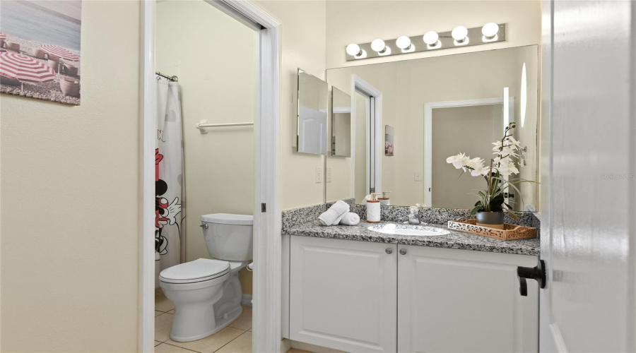 DAVENPORT, Florida 33897, 5 Bedrooms Bedrooms, ,3 BathroomsBathrooms,Residential,For Sale,BRUNELLO,0,MFRO6376933