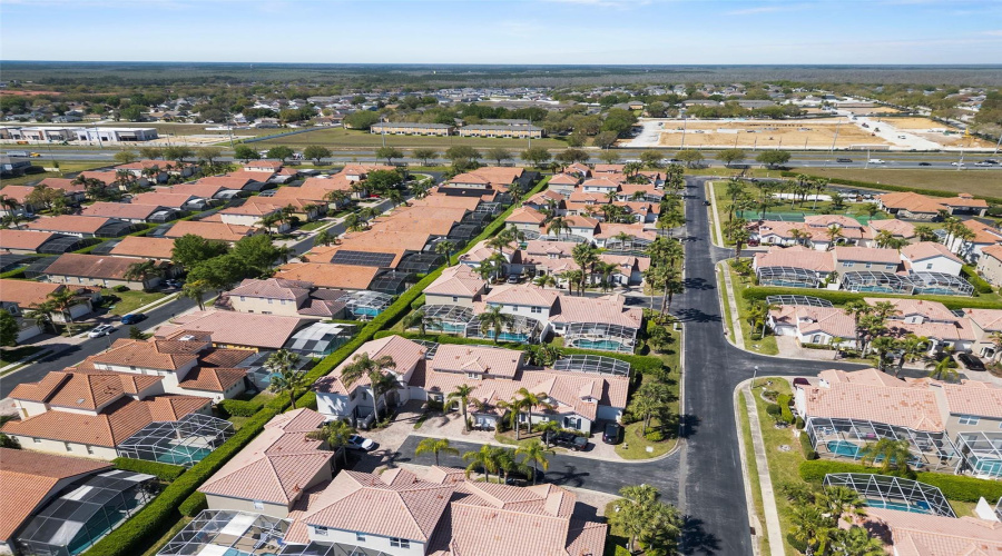 DAVENPORT, Florida 33897, 5 Bedrooms Bedrooms, ,3 BathroomsBathrooms,Residential,For Sale,BRUNELLO,0,MFRO6376933