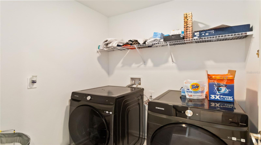 DAVENPORT, Florida 33837, 4 Bedrooms Bedrooms, ,2 BathroomsBathrooms,Residential,For Sale,AQUIFER,0,MFRO6376495