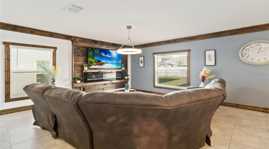 DAVENPORT, Florida 33837, 4 Bedrooms Bedrooms, ,2 BathroomsBathrooms,Residential,For Sale,AQUIFER,0,MFRO6376495