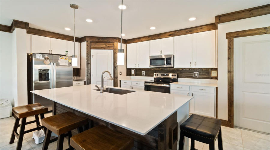 DAVENPORT, Florida 33837, 4 Bedrooms Bedrooms, ,2 BathroomsBathrooms,Residential,For Sale,AQUIFER,0,MFRO6376495