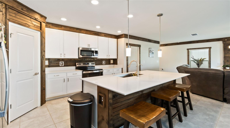 DAVENPORT, Florida 33837, 4 Bedrooms Bedrooms, ,2 BathroomsBathrooms,Residential,For Sale,AQUIFER,0,MFRO6376495