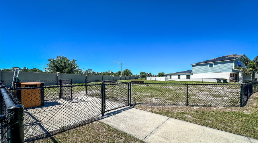 DAVENPORT, Florida 33896, 4 Bedrooms Bedrooms, ,2 BathroomsBathrooms,Residential,For Sale,BOCAVISTA,0,MFRO6376643
