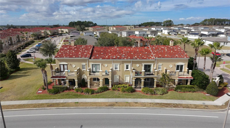 DAVENPORT, Florida 33897, 4 Bedrooms Bedrooms, ,3 BathroomsBathrooms,Residential,For Sale,BELLA VISTA,0,MFRS5141839