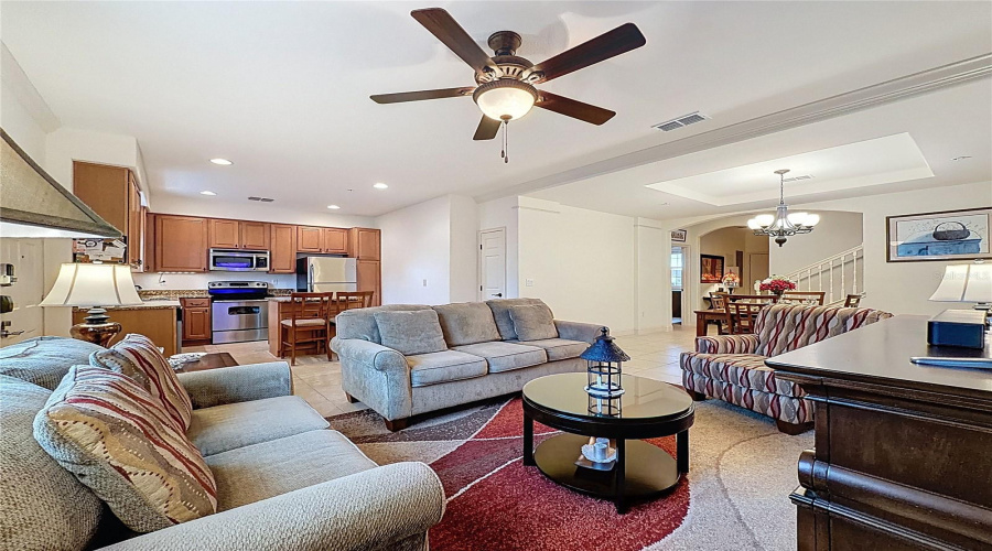 DAVENPORT, Florida 33897, 4 Bedrooms Bedrooms, ,3 BathroomsBathrooms,Residential,For Sale,BELLA VISTA,0,MFRS5141839