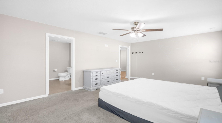 KISSIMMEE, Florida 34746, 4 Bedrooms Bedrooms, ,2 BathroomsBathrooms,Residential,For Sale,BOAT LAUNCH,0,MFRO6377034