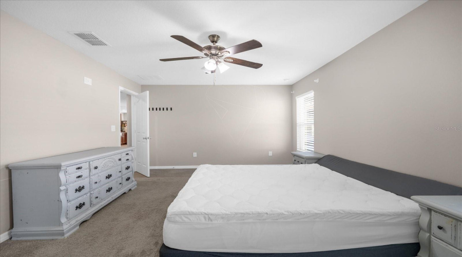 KISSIMMEE, Florida 34746, 4 Bedrooms Bedrooms, ,2 BathroomsBathrooms,Residential,For Sale,BOAT LAUNCH,0,MFRO6377034