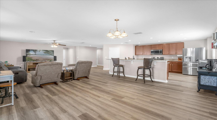 KISSIMMEE, Florida 34746, 4 Bedrooms Bedrooms, ,2 BathroomsBathrooms,Residential,For Sale,BOAT LAUNCH,0,MFRO6377034