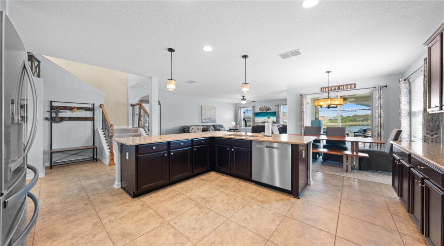 KISSIMMEE, Florida 34746, 4 Bedrooms Bedrooms, ,2 BathroomsBathrooms,Residential,For Sale,BASS BOAT,0,MFRO6375071