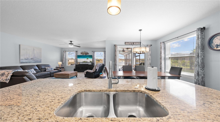 KISSIMMEE, Florida 34746, 4 Bedrooms Bedrooms, ,2 BathroomsBathrooms,Residential,For Sale,BASS BOAT,0,MFRO6375071