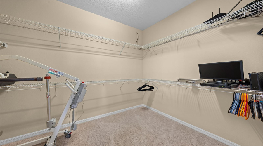 KISSIMMEE, Florida 34746, 4 Bedrooms Bedrooms, ,2 BathroomsBathrooms,Residential,For Sale,BASS BOAT,0,MFRO6375071