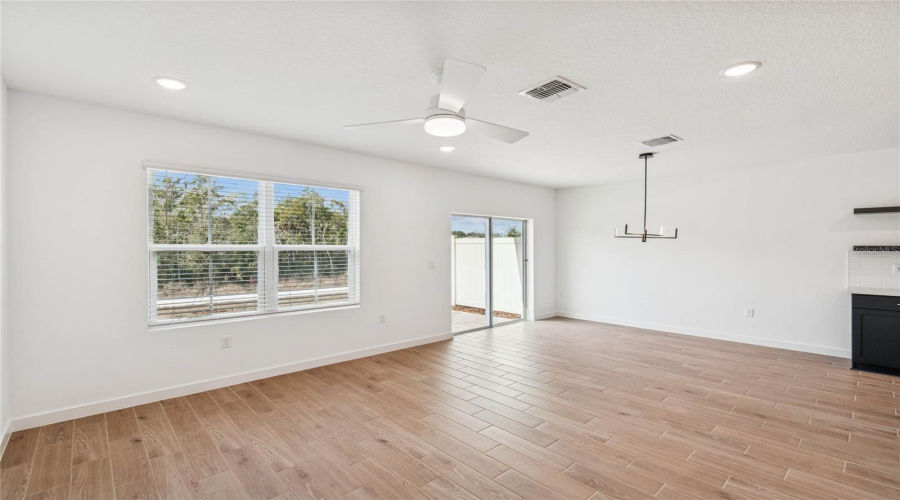 DAVENPORT, Florida 33837, 3 Bedrooms Bedrooms, ,2 BathroomsBathrooms,Residential,For Sale,WITHERS,0,MFRO6376329