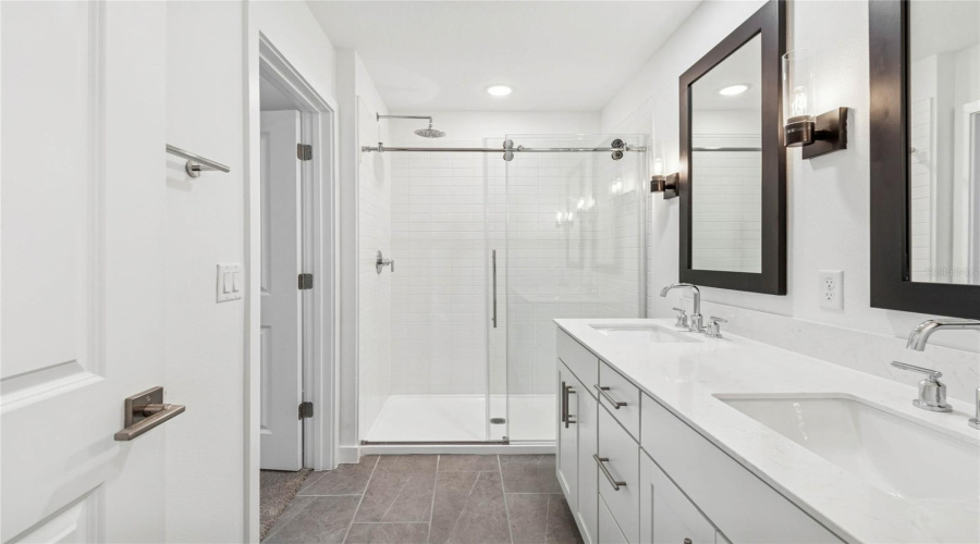 DAVENPORT, Florida 33837, 3 Bedrooms Bedrooms, ,2 BathroomsBathrooms,Residential,For Sale,WITHERS,0,MFRO6376329