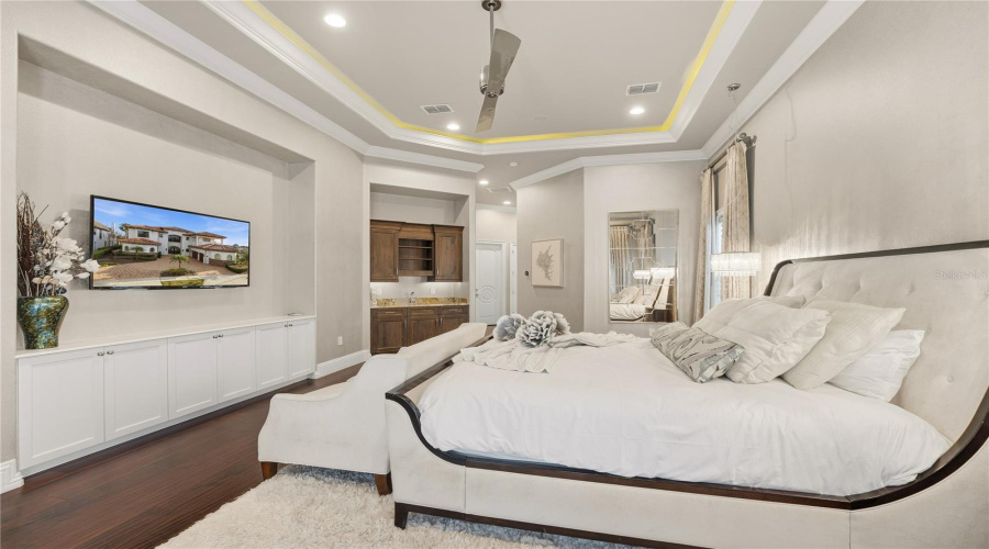 REUNION, Florida 34747, 8 Bedrooms Bedrooms, ,9 BathroomsBathrooms,Residential,For Sale,GOLDEN BEAR,0,MFRO6354786