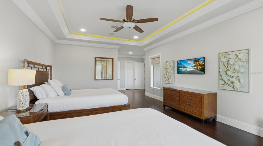 REUNION, Florida 34747, 8 Bedrooms Bedrooms, ,9 BathroomsBathrooms,Residential,For Sale,GOLDEN BEAR,0,MFRO6354786