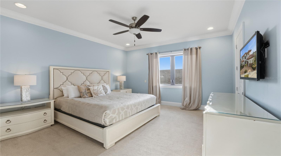 REUNION, Florida 34747, 8 Bedrooms Bedrooms, ,9 BathroomsBathrooms,Residential,For Sale,GOLDEN BEAR,0,MFRO6354786