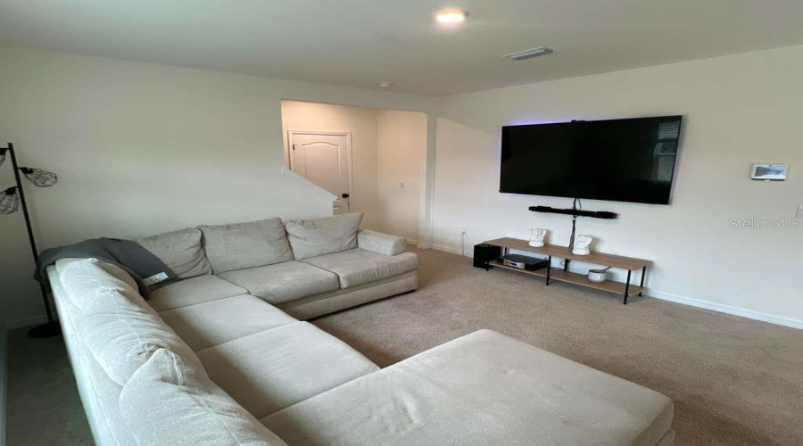 DAVENPORT, Florida 33837, 4 Bedrooms Bedrooms, ,3 BathroomsBathrooms,Residential,For Sale,DOE RUN,0,MFRS5142519