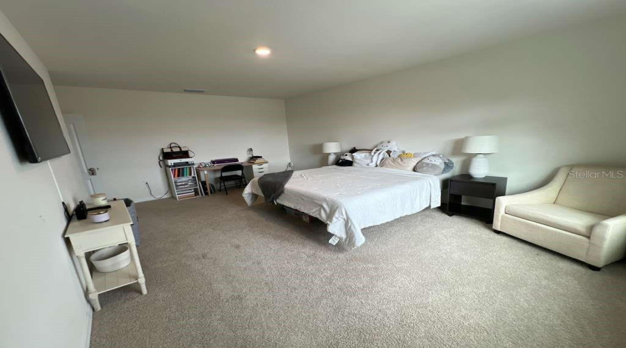 DAVENPORT, Florida 33837, 4 Bedrooms Bedrooms, ,3 BathroomsBathrooms,Residential,For Sale,DOE RUN,0,MFRS5142519