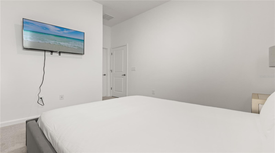 KISSIMMEE, Florida 34746, 12 Bedrooms Bedrooms, ,11 BathroomsBathrooms,Residential,For Sale,RAMA,0,MFRO6374276