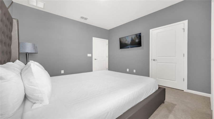 KISSIMMEE, Florida 34746, 12 Bedrooms Bedrooms, ,11 BathroomsBathrooms,Residential,For Sale,RAMA,0,MFRO6374628